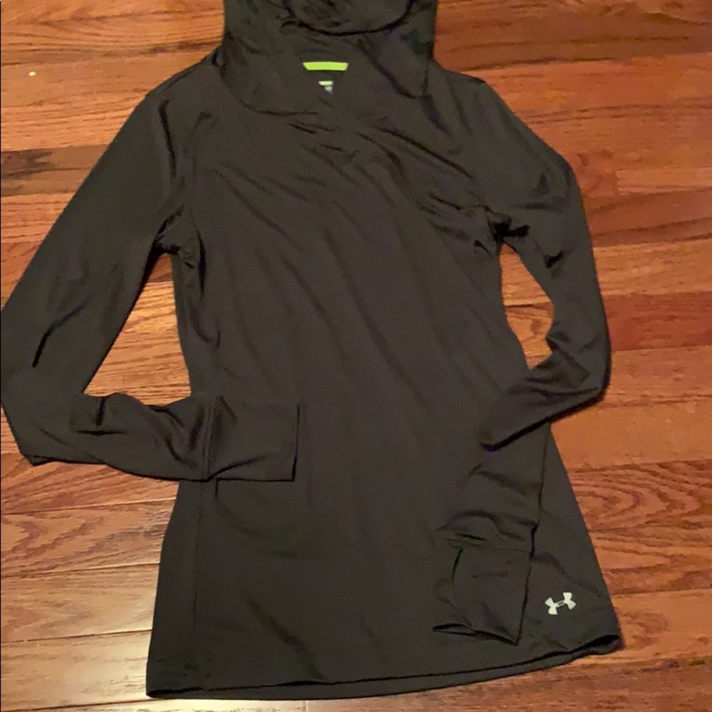 Under Armour fitted heat gear long sleeve